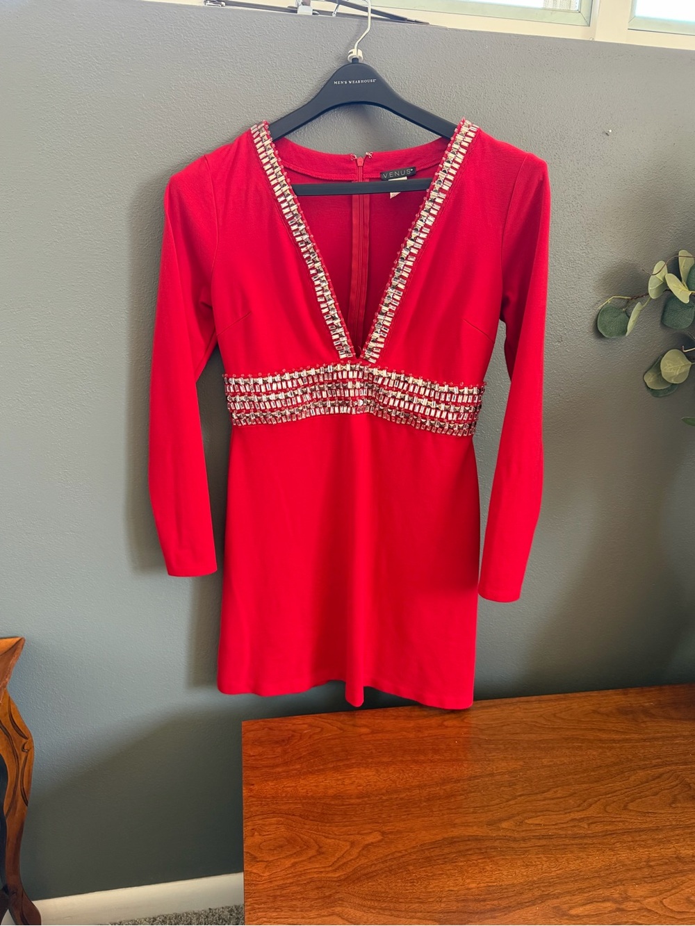 VENUS Red Beaded V-Neck Party Dress